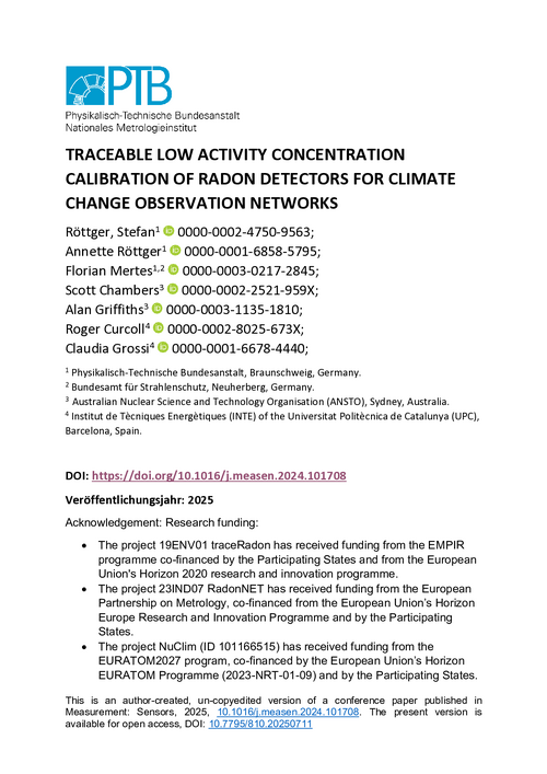 Traceable low activity concentration calibration of radon detectors for climate change observation networks